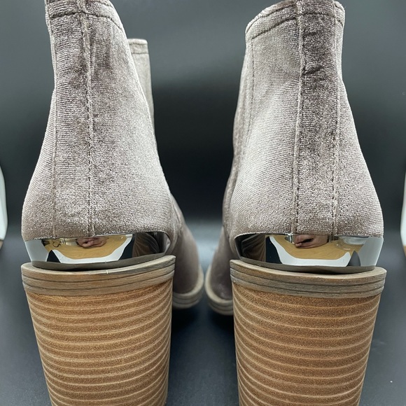 Steve Madden Suede Booties - Picture 3 of 5